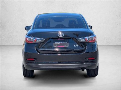 Used 2018 Toyota Yaris iA FWD image 7