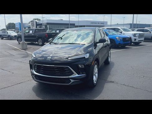Certified 2024 Buick Encore GX Preferred FWD image 3