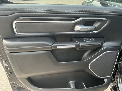 Used 2020 RAM 1500 Laramie AWD/4WD image 17