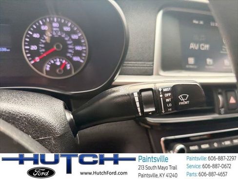 Used 2020 Kia Optima LX FWD image 19