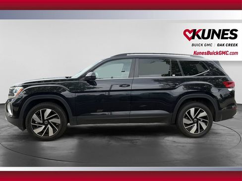 Used 2025 Volkswagen Atlas SE FWD image 6