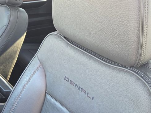 Used 2022 GMC Sierra 1500 Denali image 17