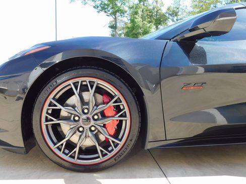 Used 2023 Chevrolet Corvette Stingray Premium Cpe w/ Z51 Performance Package RWD image 8