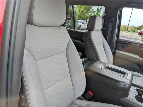 Used 2022 GMC Yukon SLE RWD image 13