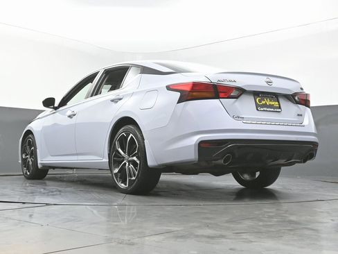 Used 2023 Nissan Altima 2.5 SR image 47