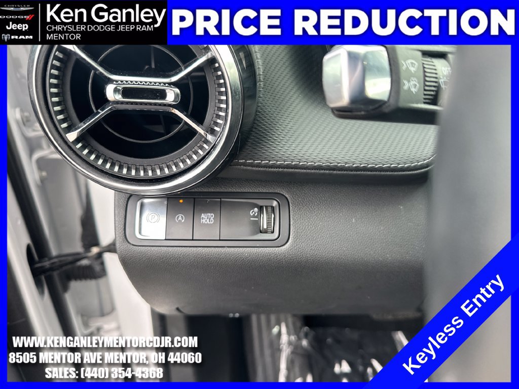 Used 2025 Chevrolet Equinox LT FWD image 13