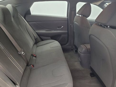 Used 2024 Hyundai Elantra SEL FWD image 19