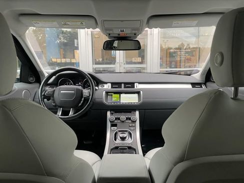Used 2017 Land Rover Range Rover Evoque SE Premium AWD/4WD image 36