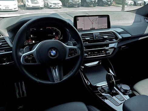 Used 2021 BMW X4 xDrive30i w/ M Sport Package AWD/4WD image 2