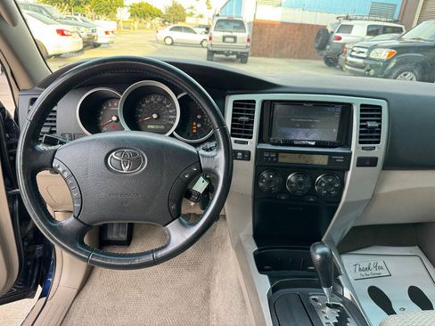 Used 2006 Toyota 4Runner SR5 RWD image 16