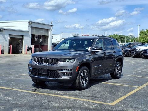 Used 2024 Jeep Grand Cherokee Limited 4xe AWD/4WD image 2