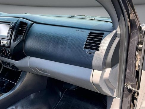 Used 2013 Toyota Tacoma 4x4 Double Cab image 26