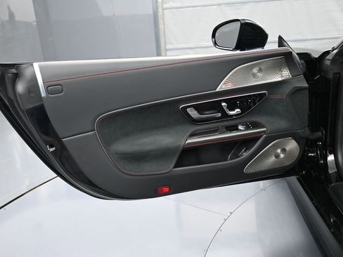 Used 2025 Mercedes-Benz AMG GT 63 image 17