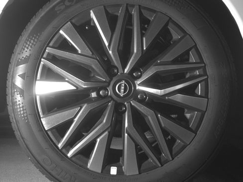 Used 2025 Nissan Altima 2.5 SV image 15