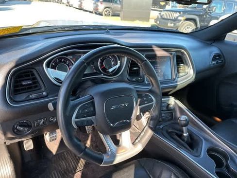 Used 2016 Dodge Challenger SRT w/ Technology Group image 6