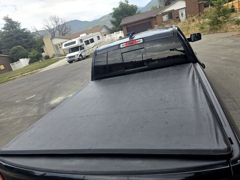 Used 2020 RAM 1500 Laramie image 6