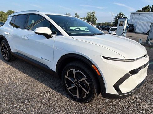 New 2026 Chevrolet Equinox EV LT FWD image 6