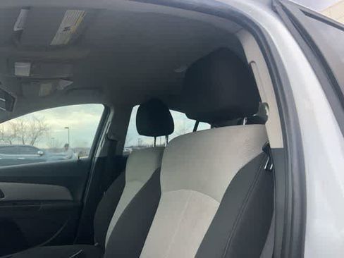 Used 2011 Chevrolet Cruze LS w/ Connectivity Package image 5