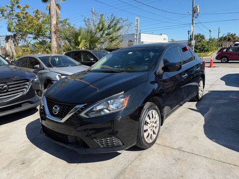 Used 2019 Nissan Sentra S FWD image 3