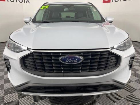 Used 2025 Ford Escape Platinum image 22