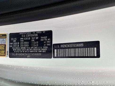 New 2026 Kia Carnival EX image 10