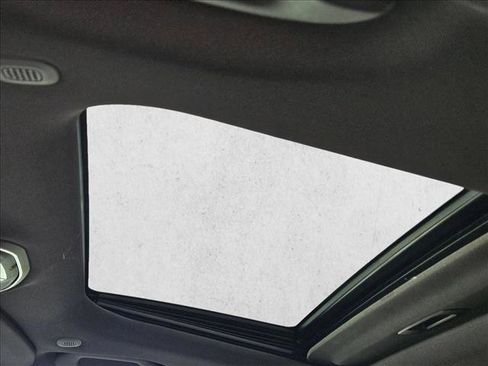 New 2025 Jeep Grand Cherokee Laredo X w/ Luxury Tech Group I image 17