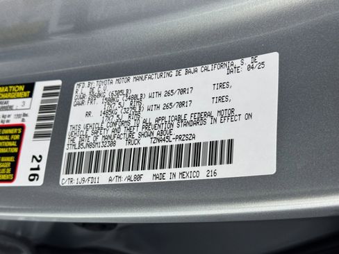 Used 2025 Toyota Tacoma TRD Off-Road image 42