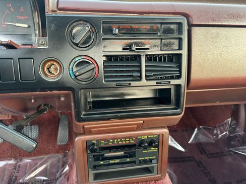 Used 1988 MAZDA B-Series Pickup 2WD Regular Cab B2200 image 13