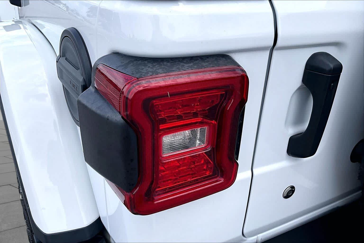 Used 2020 Jeep Wrangler Unlimited Rubicon w/ Quick Order Package 28Y Recon AWD/4WD image 29
