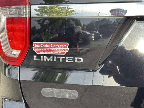Used 2018 Ford Explorer Limited w/ Equipment Group 301A AWD/4WD image 39