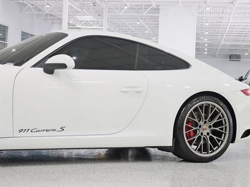 Used 2017 Porsche 911 Carrera S RWD image 3