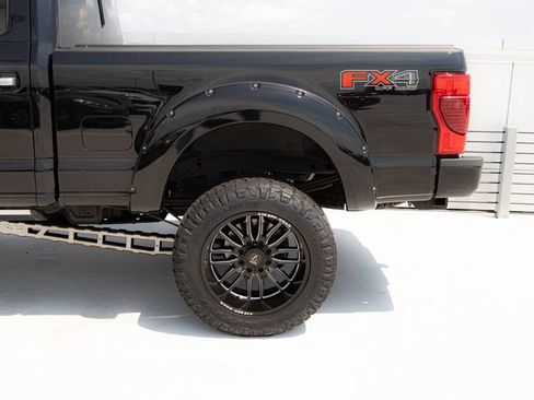 Used 2022 Ford F250 Limited w/ FX4 Off-Road Package AWD/4WD image 19