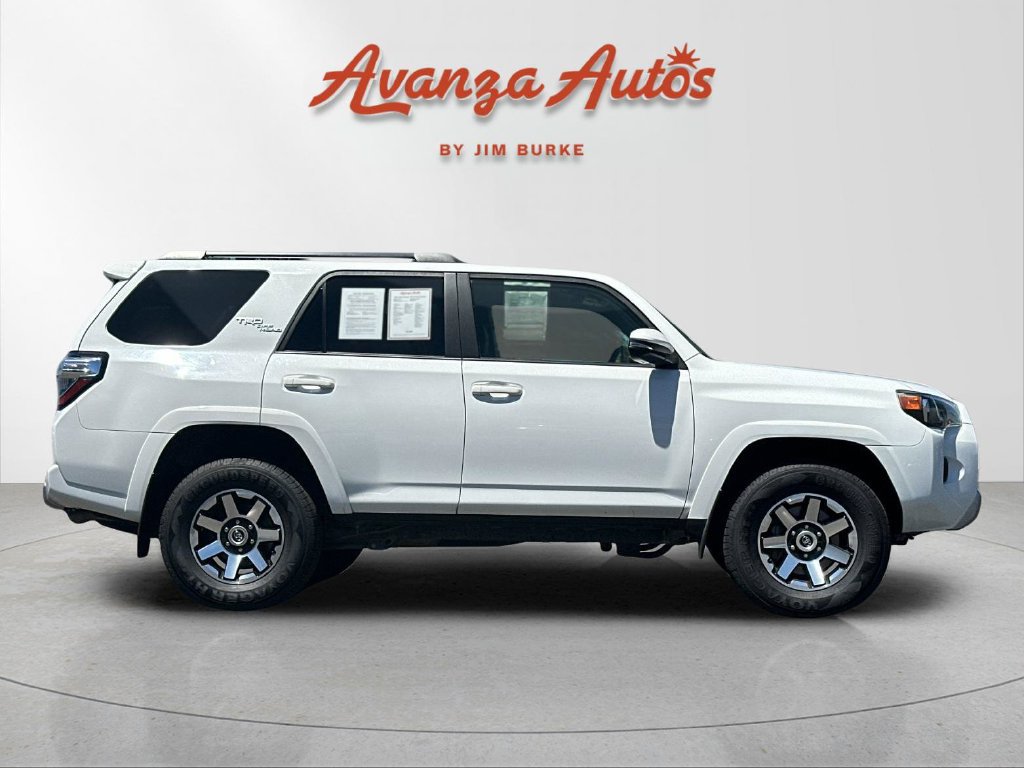 Used 2022 Toyota 4Runner TRD Off-Road Premium AWD/4WD image 6