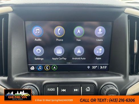 Used 2018 GMC Terrain Denali w/ Advanced Safety Package image 17