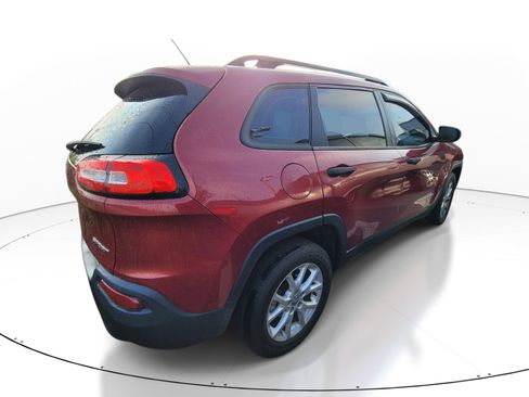 Used 2015 Jeep Cherokee Sport w/ Sport Appearance Group image 4