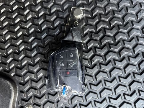 Used 2023 GMC Sierra 1500 AT4 w/ AT4 Premium Package AWD/4WD image 40