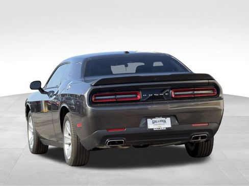 Used 2023 Dodge Challenger SXT RWD image 5