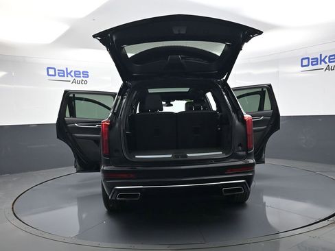 Used 2023 Cadillac XT6 Premium Luxury image 60