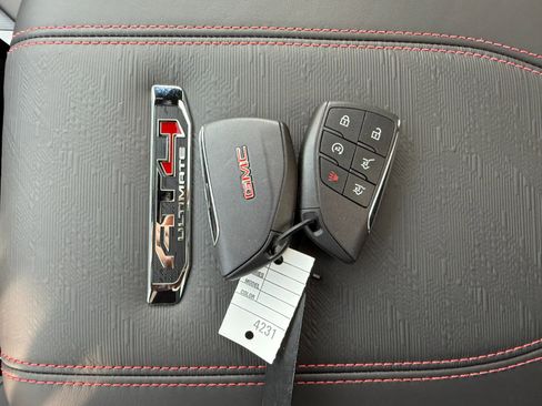 New 2026 GMC Yukon XL AT4 Ultimate w/ LPO, Floor Liner Package image 44