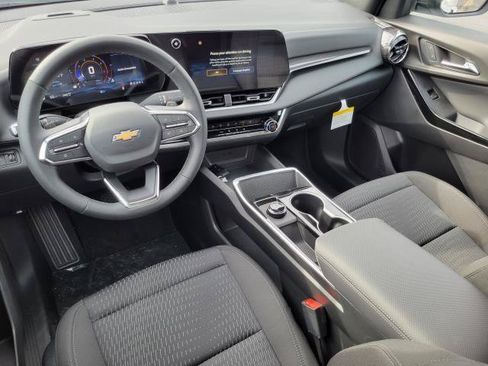 New 2026 Chevrolet Equinox LT w/ LPO, Floor Liner Package AWD/4WD image 23