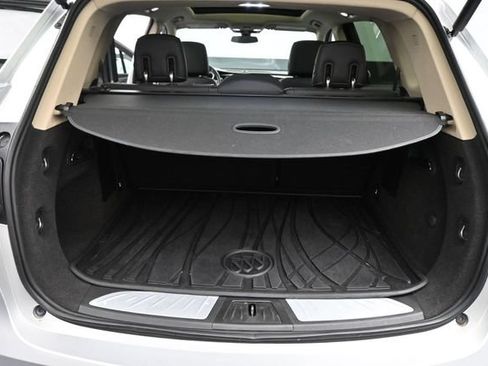 Used 2017 Buick Envision Essence FWD image 25