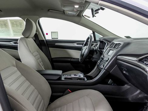 Used 2017 Ford Fusion S image 17