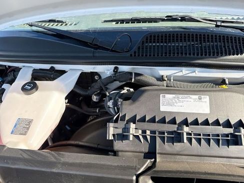 Certified 2023 GMC Savana 2500 Base w/ Driver Convenience Package image 26