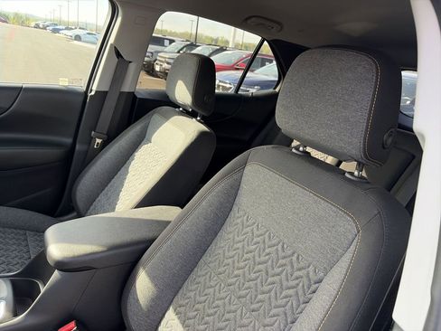 Used 2023 Chevrolet Equinox LT FWD image 11