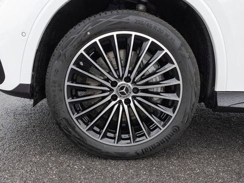 New 2026 Mercedes-Benz GLC 300 4MATIC image 5