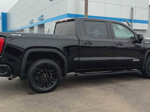 Used 2022 GMC Sierra 1500 Elevation w/ LPO, Elevation Black Package image 2