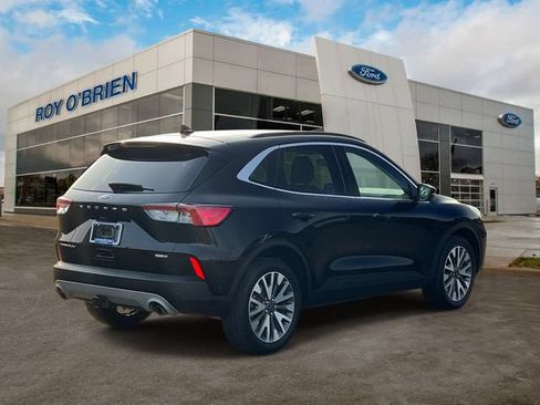 Certified 2020 Ford Escape Titanium AWD/4WD image 5