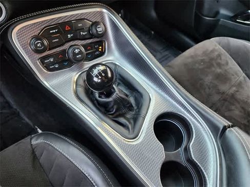 Used 2016 Dodge Challenger SRT Hellcat image 16