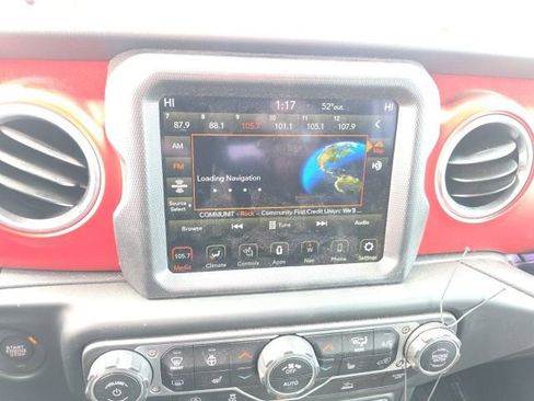 Used 2023 Jeep Gladiator Rubicon w/ Cold Weather Group image 3