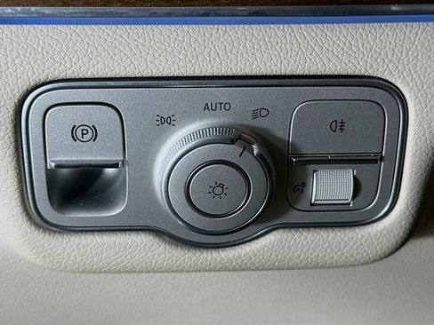 Certified 2024 Mercedes-Benz GLS 450 4MATIC image 10